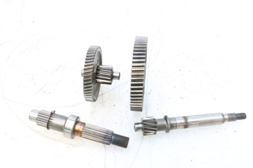 photo de TRANSMISIÓN DE LA RUEDA SYM JET 14 4T 50 (2018 - 2022) - Primer plano técnico