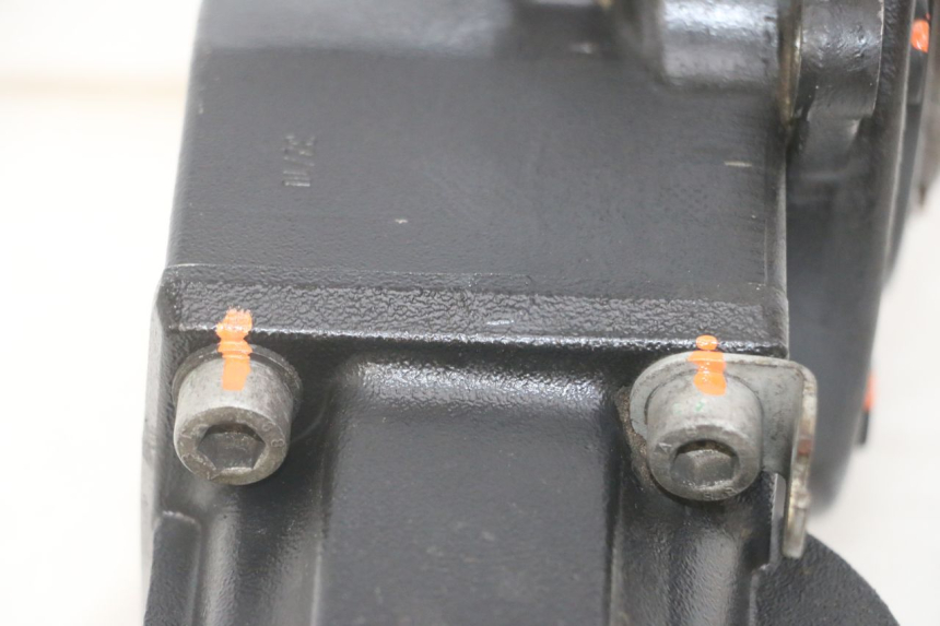 photo de RUEDA TRASERA ENGRANAJES BMW K 75 RT 750 (1989 - 1997) - Zoom sobre los componentes