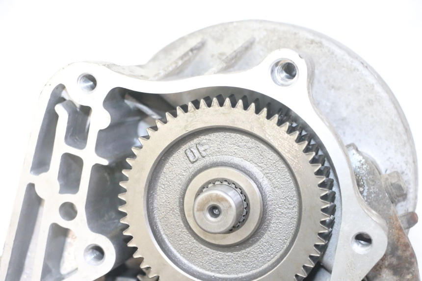 photo de TRANSMISIÓN DE LA RUEDA PEUGEOT KISBEE 4T 50 (2018 - 2022) - Primer plano técnico