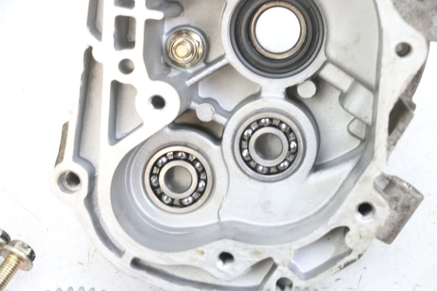 photo de TRANSMISIÓN DE LA RUEDA PEUGEOT KISBEE 4T 50 (2010 - 2017) - Perfil de la pieza de repuesto