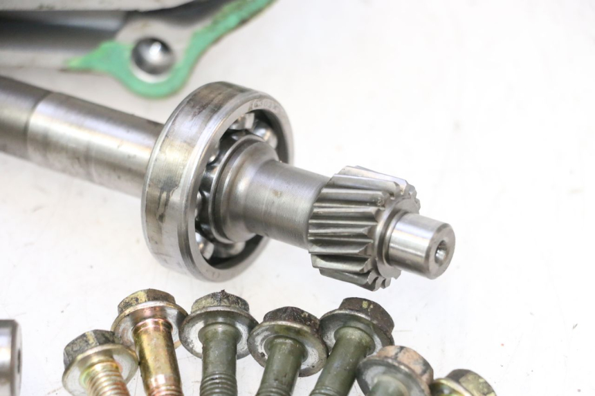 photo de TRANSMISIÓN DE LA RUEDA PEUGEOT KISBEE 4T 50 (2010 - 2017) - Primer plano de alta resolución