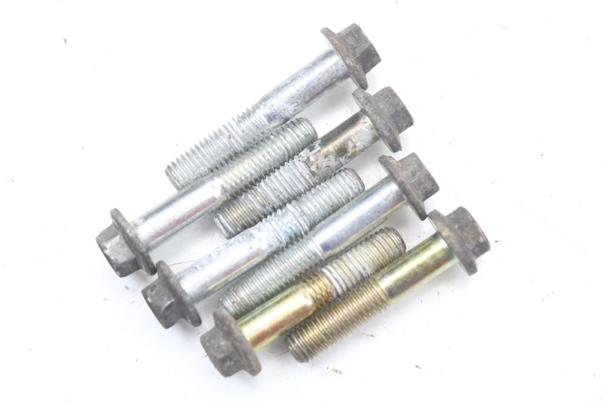 photo de RUEDA TRASERA ENGRANAJES RENAULT KOURANOS 125 (2001 - 2004) - Detalles de los puntos de fijación