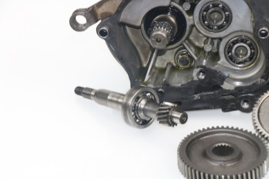 photo de RUEDA TRASERA ENGRANAJES KYMCO LIKE 4T 50 (2009 - 2018) - Primer plano técnico