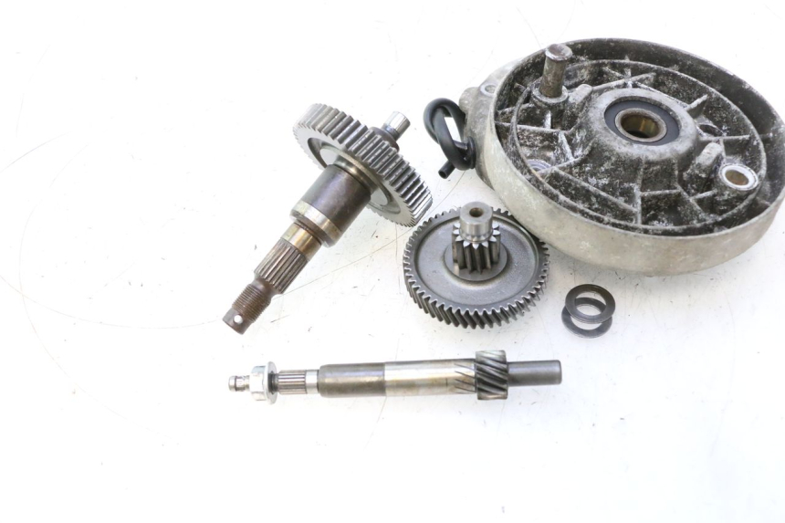 photo de RUEDA TRASERA ENGRANAJES PIAGGIO LIBERTY 50 (1998 - 2003) - Características distintivas