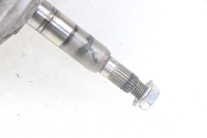 photo de RUEDA TRASERA ENGRANAJES PEUGEOT LUDIX BLASTER 50 (2006 - 2014) - Primer plano técnico