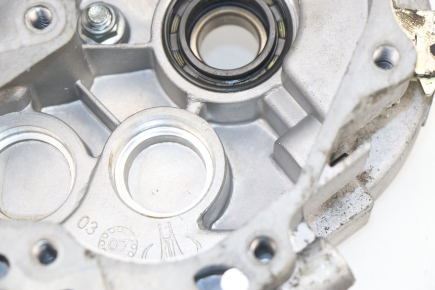 photo de RUEDA TRASERA ENGRANAJES SAMPO LY50QT-21 50 (2009 - 2014) - Características distintivas