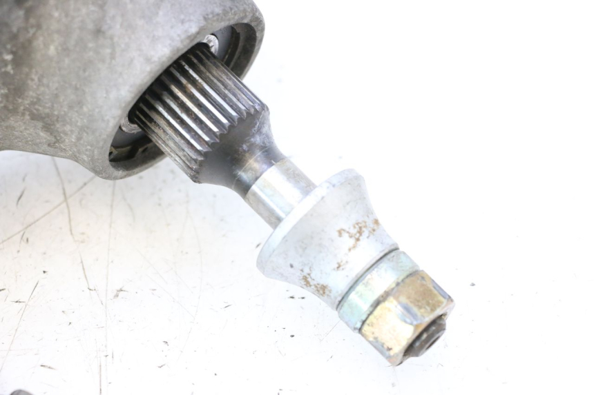 photo de TRANSMISIÓN DE LA RUEDA PIAGGIO MP3 125 (2006 - 2014) - Primer plano técnico