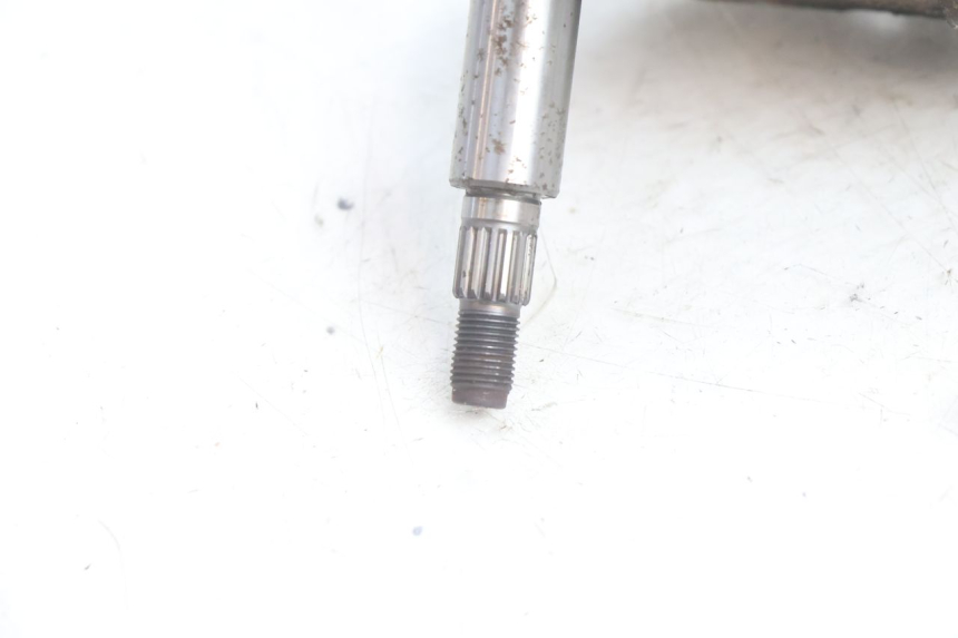 photo de RUEDA TRASERA ENGRANAJES YAMAHA NEO'S NEOS 2T 50 (1998 - 2007) - Primer plano técnico