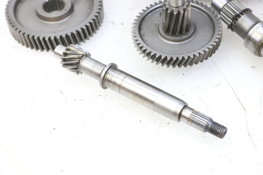 photo de RUEDA TRASERA ENGRANAJES KYMCO LIKE 4T 50 (2019 - 2025) - Otra vista del artículo