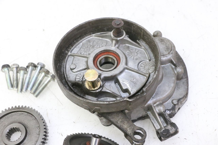 photo de RUEDA TRASERA ENGRANAJES KYMCO LIKE 4T 50 (2019 - 2025) - Detalles de los puntos de fijación