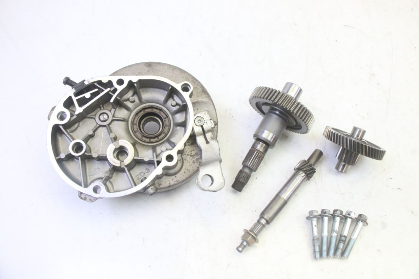 photo de RUEDA TRASERA ENGRANAJES PIAGGIO NEW TYPHOON 50 (2010 - 2017) - Otra perspectiva