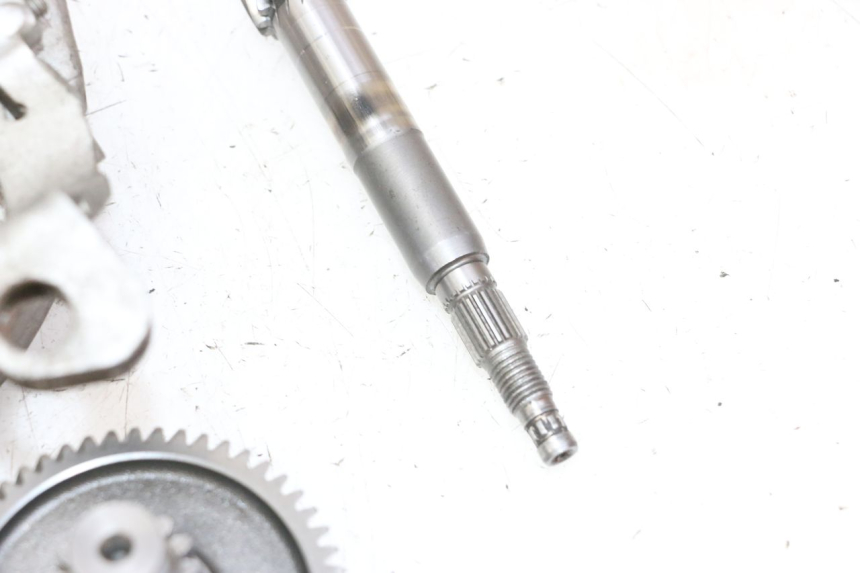 photo de RUEDA TRASERA ENGRANAJES PIAGGIO NEW TYPHOON 50 (2010 - 2017) - Ángulo de visión alternativo