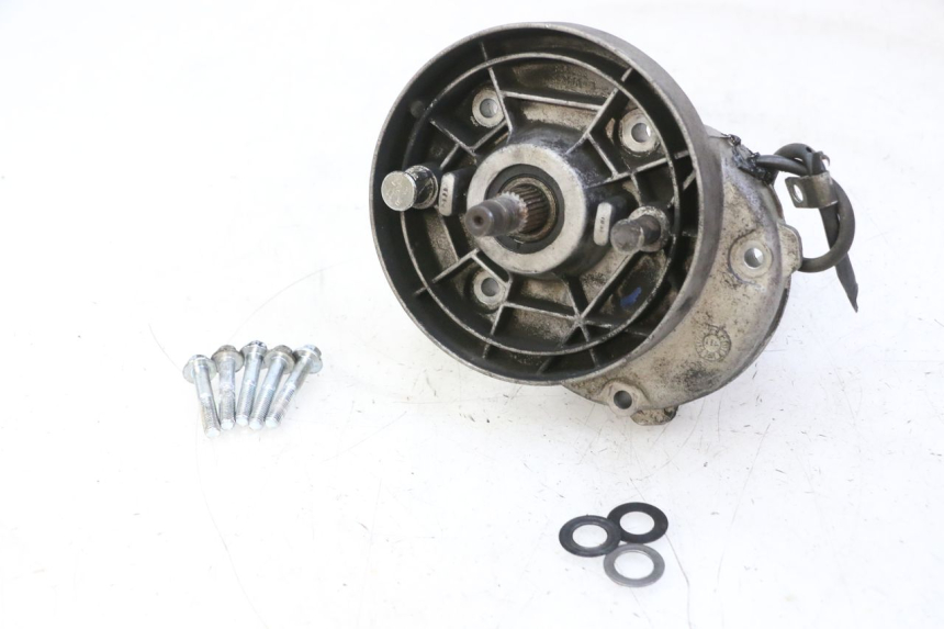 photo de RUEDA TRASERA ENGRANAJES PIAGGIO NEW TYPHOON 50 (2010 - 2017) - Otra perspectiva