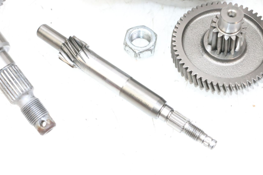 photo de RUEDA TRASERA ENGRANAJES PIAGGIO NEW TYPHOON 50 (2018 - 2021) - Ángulo de visión alternativo