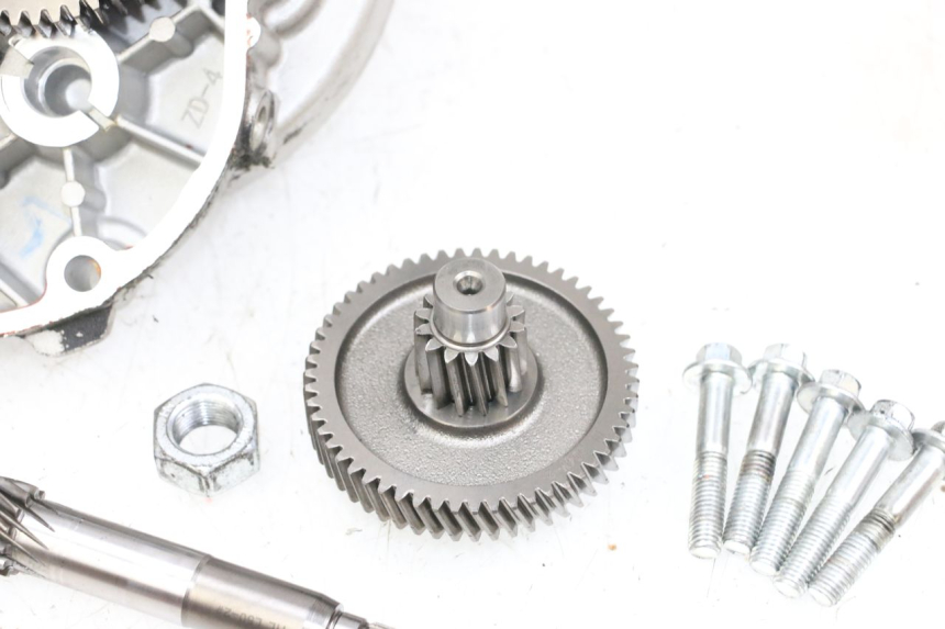 photo de RUEDA TRASERA ENGRANAJES PIAGGIO NEW TYPHOON 50 (2018 - 2021) - Recambio usado revisado