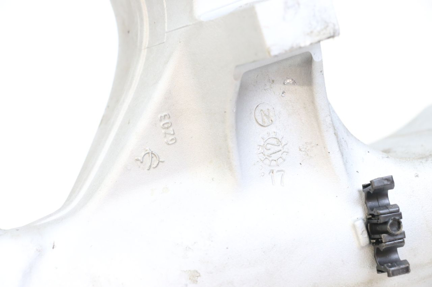 photo de RUEDA TRASERA ENGRANAJES MOTO GUZZI NORGE 8V GT 1200 (2011 - 2016) - Zoom estado de uso