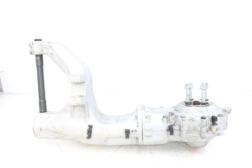 photo de RUEDA TRASERA ENGRANAJES MOTO GUZZI NORGE 8V GT 1200 (2011 - 2016) - Primer plano técnico