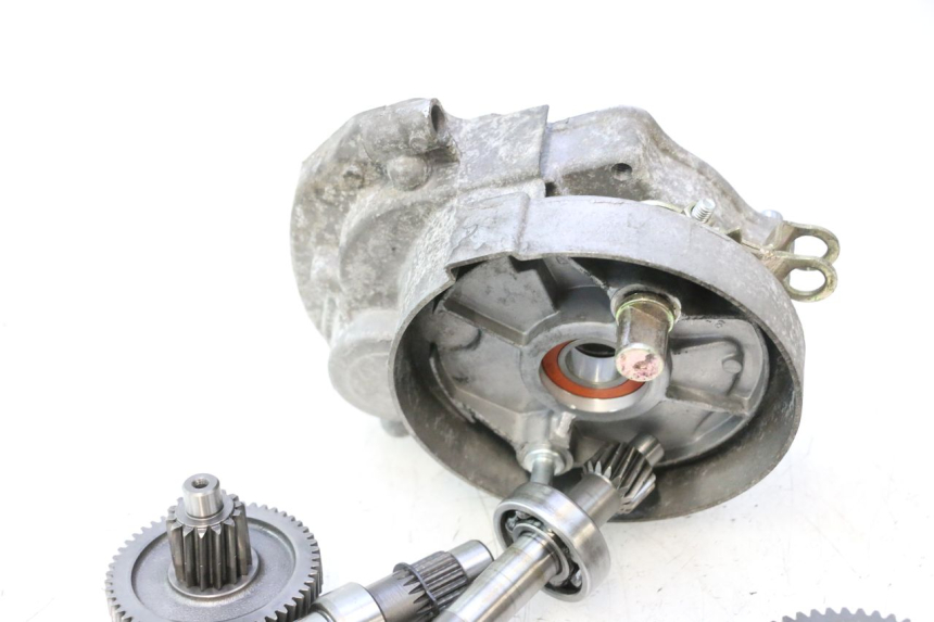 photo de RUEDA TRASERA ENGRANAJES JM MOTORS OLDIES 4T 50 (2020 - 2026) - Primer plano de alta resolución