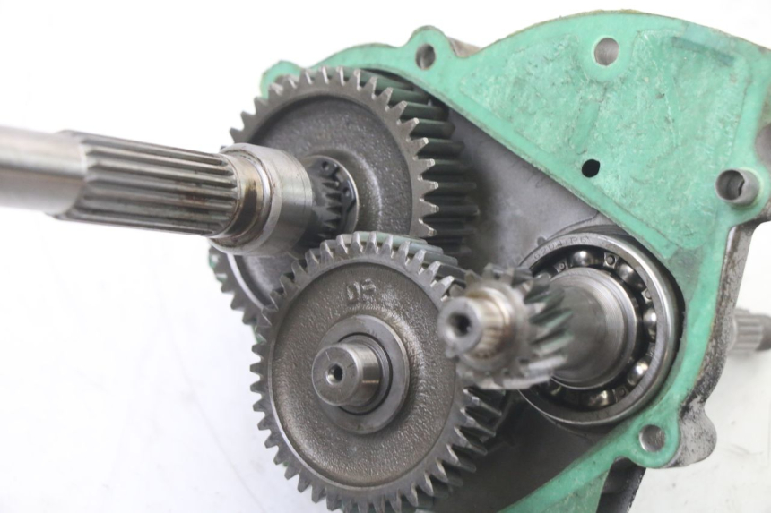 photo de RUEDA TRASERA ENGRANAJES PEUGEOT VIVACITY 125 (2010 - 2017) - Otra vista del artículo