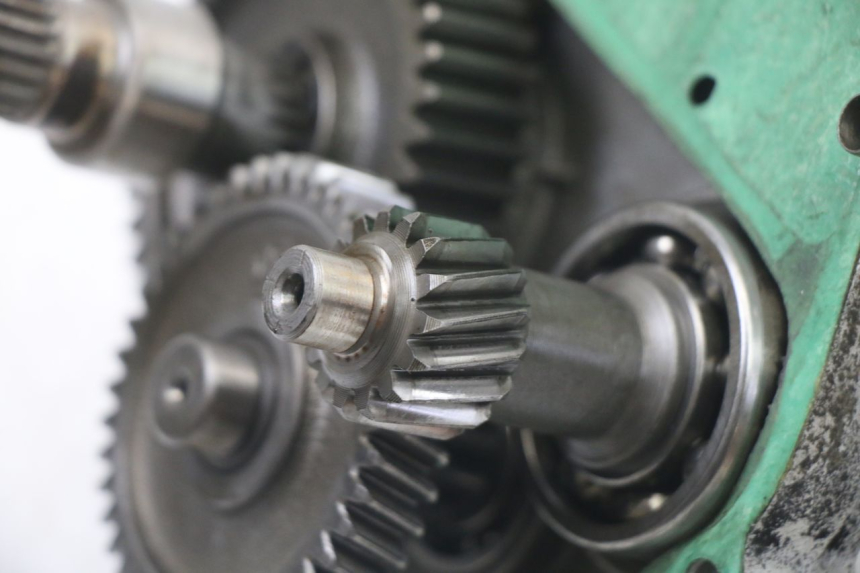 photo de RUEDA TRASERA ENGRANAJES PEUGEOT VIVACITY 125 (2010 - 2017) - Zoom sobre los componentes