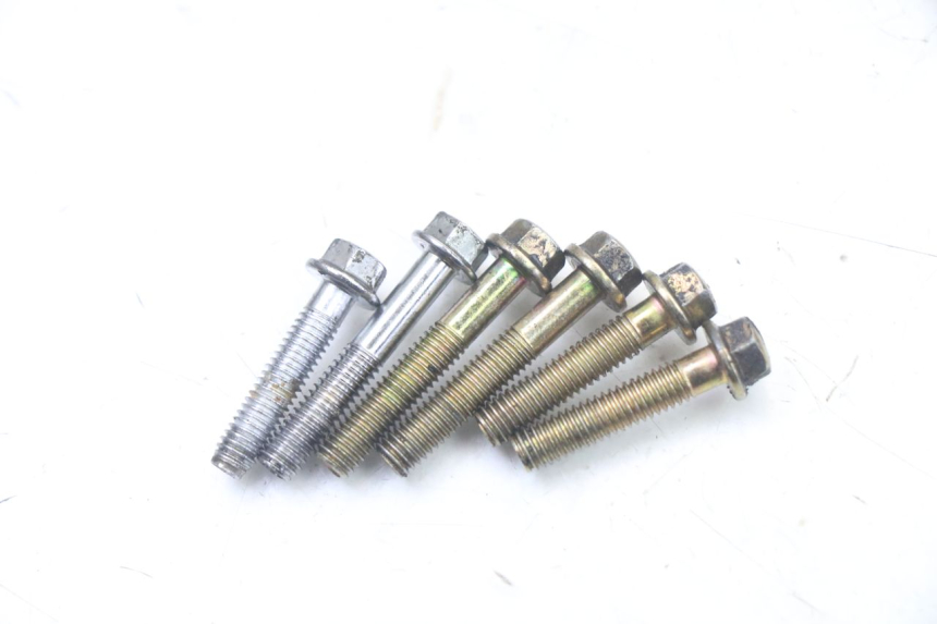 photo de RUEDA TRASERA ENGRANAJES PEUGEOT VIVACITY 125 (2010 - 2017) - Inspección visual detallada