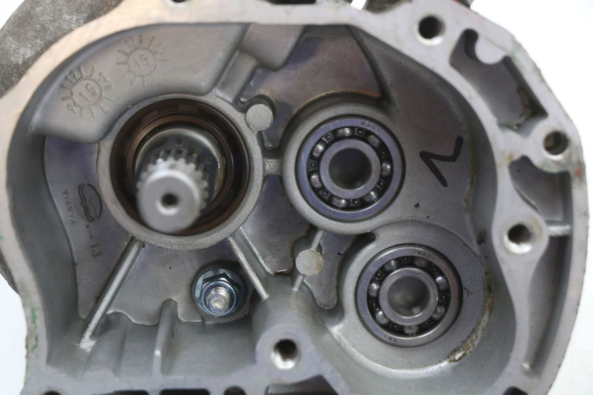 photo de RUEDA TRASERA ENGRANAJES EUROCKA R8 4T 50 (2013 - 2022) - Otra perspectiva