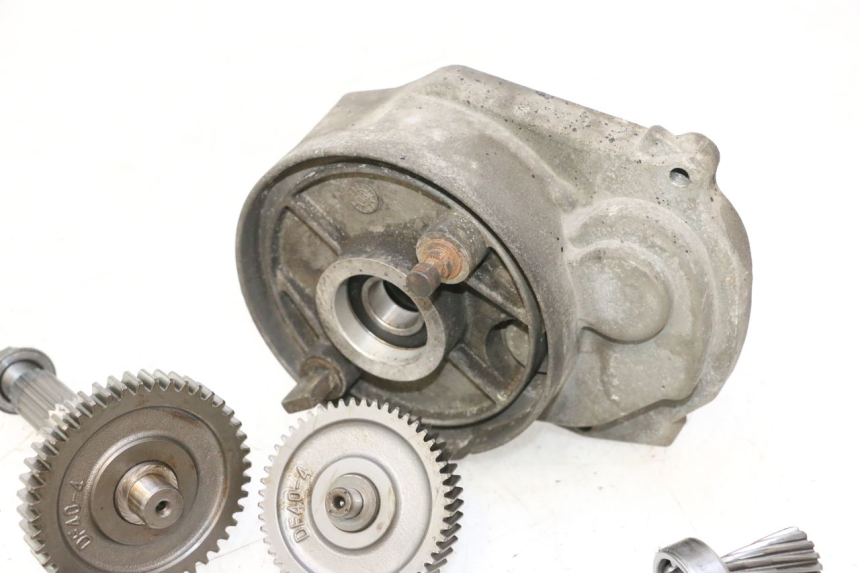 photo de RUEDA TRASERA ENGRANAJES TNT MOTOR ROMA 12' 2T 50 (2007 - 2018) - Recambio usado revisado