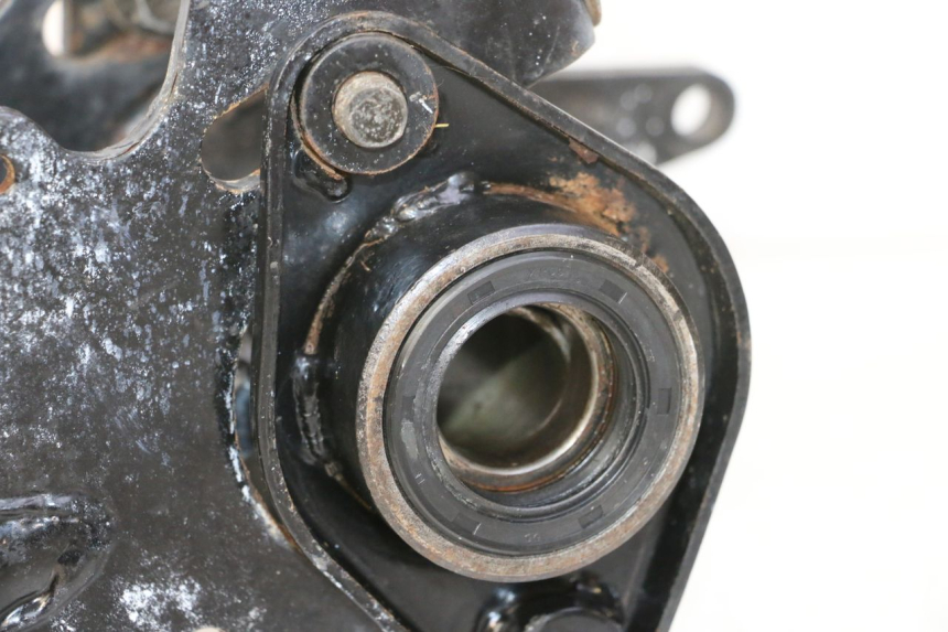 photo de RUEDA TRASERA ENGRANAJES HYTRACK S 150 (2003 - 2011) - Detalles de los puntos de fijación