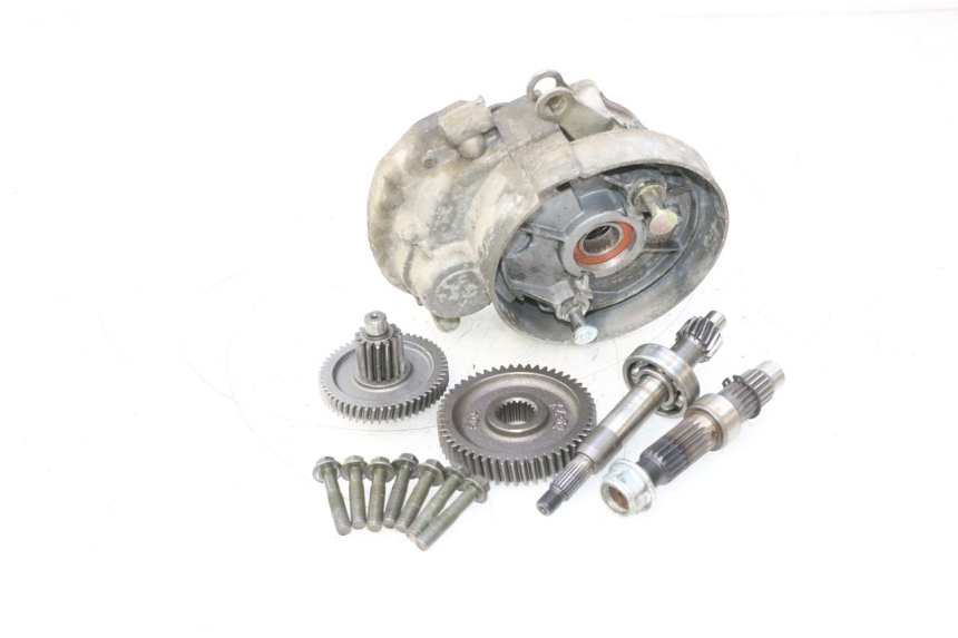 photo de RUEDA TRASERA ENGRANAJES JM MOTORS SANTANA 50 (2014 - 2023) - Primer plano de alta resolución