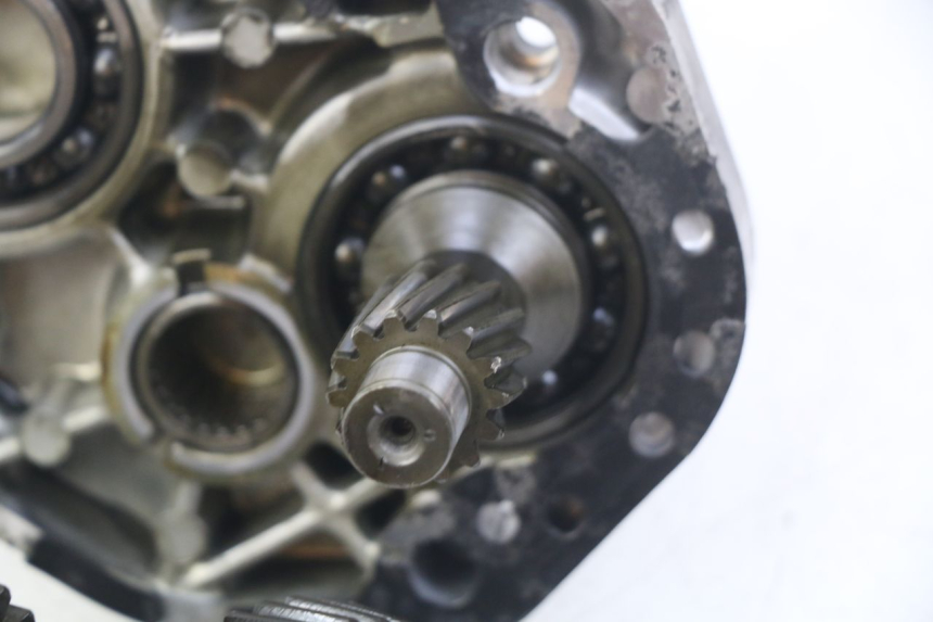 photo de TRANSMISIÓN DE LA RUEDA PEUGEOT SATELIS COMPRESSOR K15 125 (2006 - 2009) - Primer plano de alta resolución