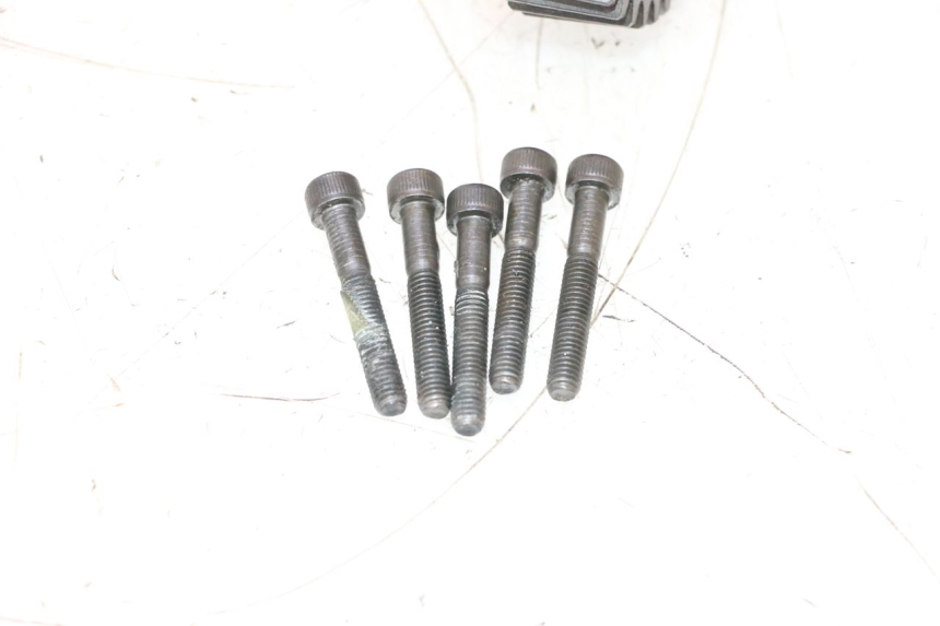 photo de TRANSMISIÓN DE LA RUEDA PEUGEOT SATELIS COMPRESSOR K15 125 (2006 - 2009) - Estado de la superficie y material