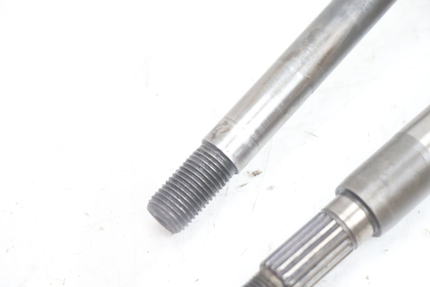 photo de TRANSMISIÓN DE LA RUEDA PEUGEOT SATELIS 125 (2006 - 2009) - Primer plano técnico