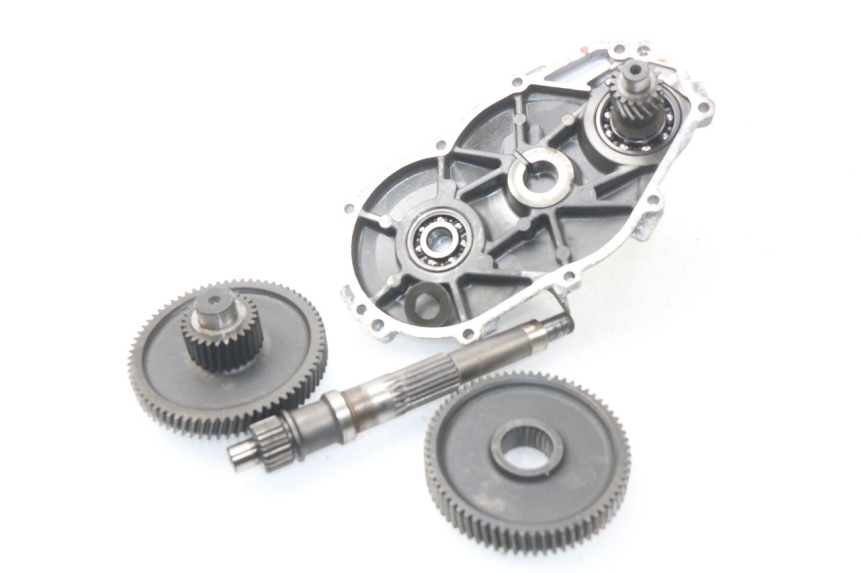 photo de RUEDA TRASERA ENGRANAJES APRILIA SCARABEO GT 125 (1999 - 2007) - Primer plano técnico