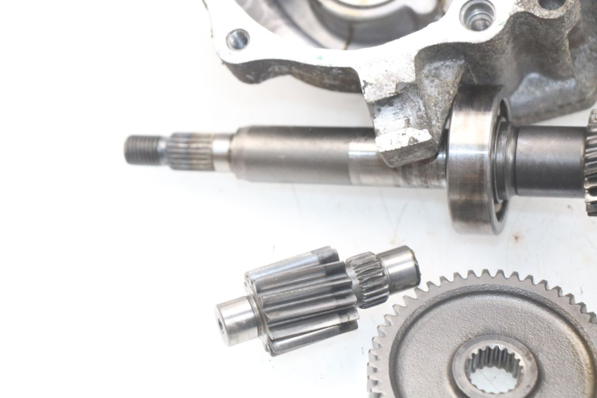 photo de RUEDA TRASERA ENGRANAJES HONDA SCV LEAD 100 (2003 - 2007) - Detalle de la pieza