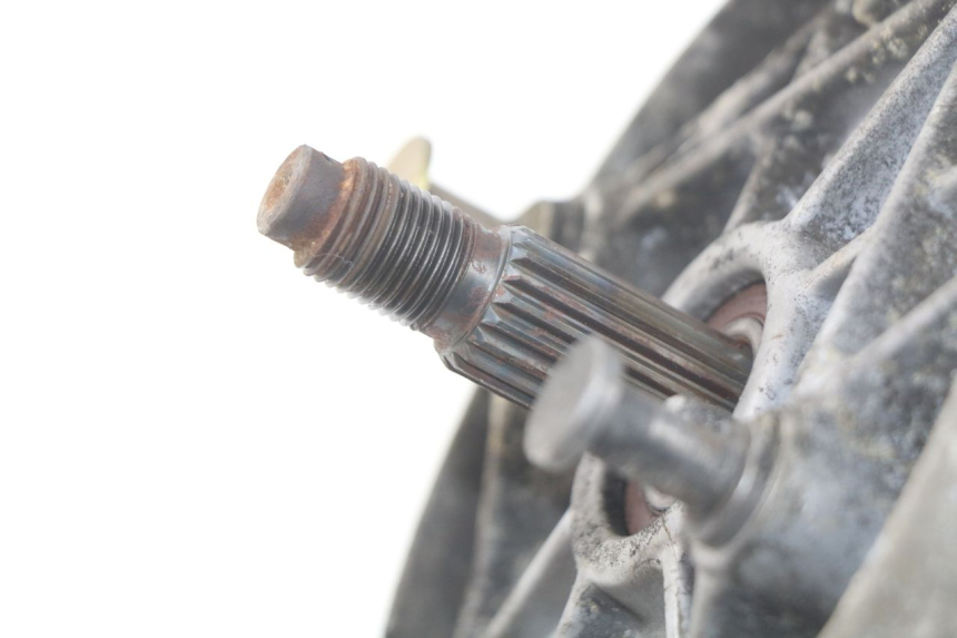 photo de RUEDA TRASERA ENGRANAJES HONDA SCV LEAD 100 (2003 - 2007) - Detalles de los puntos de fijación