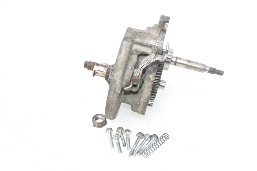 photo de RUEDA TRASERA ENGRANAJES HONDA SCV LEAD 100 (2003 - 2007) - Zoom estado de uso