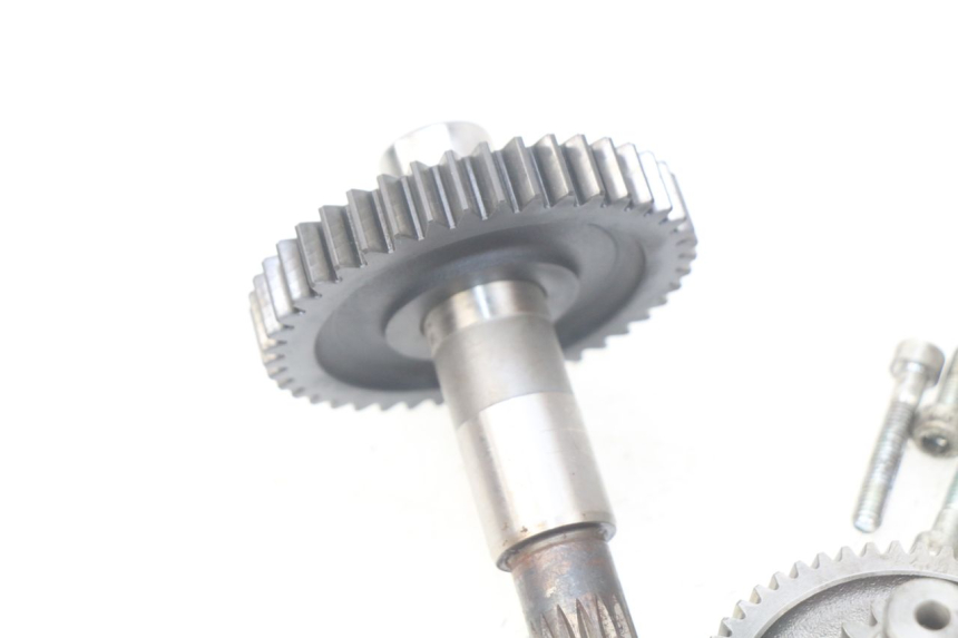 photo de TRANSMISIÓN DE LA RUEDA YAMAHA SLIDER NAKED 50 (2004 - 2018) - Zoom sobre los componentes