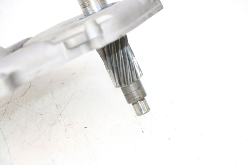 photo de RUEDA TRASERA ENGRANAJES YAMAHA SLIDER 50 (1999 - 2004) - Detalles de los puntos de fijación