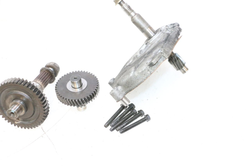 photo de TRANSMISIÓN DE LA RUEDA PEUGEOT SPEEDFIGHT LC 50 (1996 - 2002) - Primer plano técnico