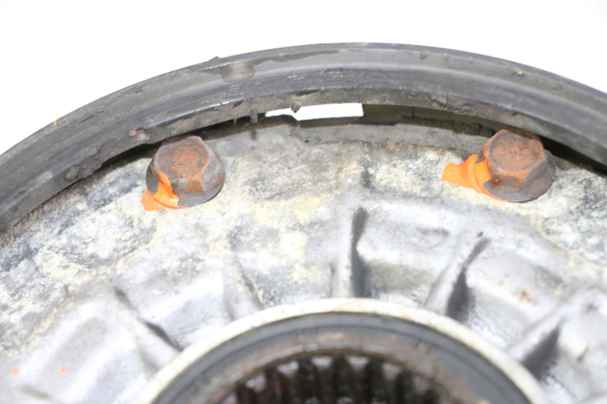 photo de RUEDA TRASERA ENGRANAJES HONDA ST PAN EUROPEAN 1300 (2002 - 2013) - Detalles de los puntos de fijación