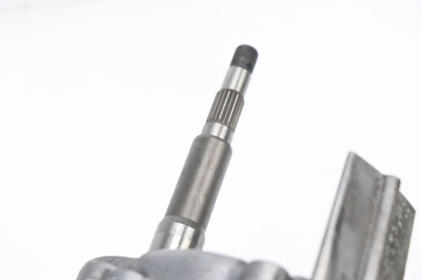 photo de TRANSMISIÓN DE LA RUEDA SYM MAXSYM I 400 (2011 - 2016) - Primer plano técnico