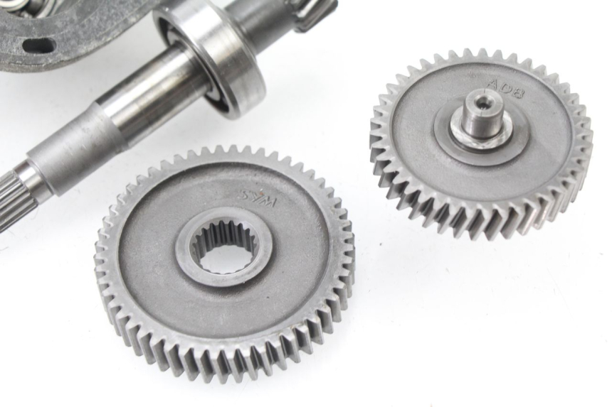 photo de RUEDA TRASERA ENGRANAJES SYM TONIK 125 (2010 - 2014) - Primer plano técnico