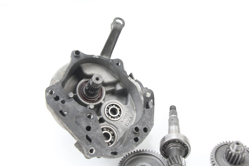 photo de RUEDA TRASERA ENGRANAJES SYM TONIK 125 (2010 - 2014) - Detalles de los puntos de fijación