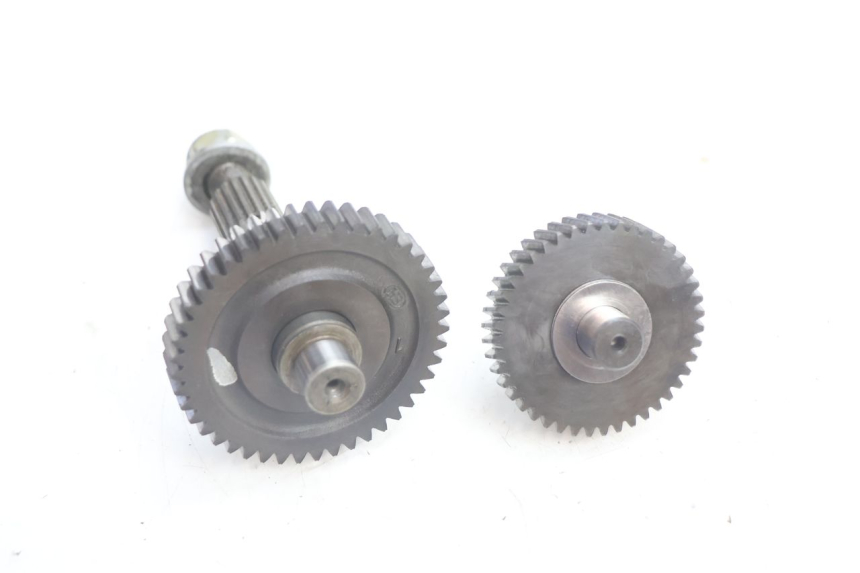 photo de RUEDA TRASERA ENGRANAJES PEUGEOT TREKKER 50 (1995 - 2004) - Primer plano técnico