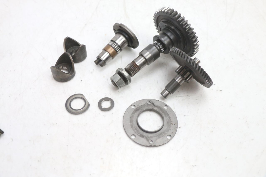 photo de RUEDA TRASERA ENGRANAJES PIAGGIO VESPA PK FL 2T 50 (1990 - 1996) - Primer plano técnico