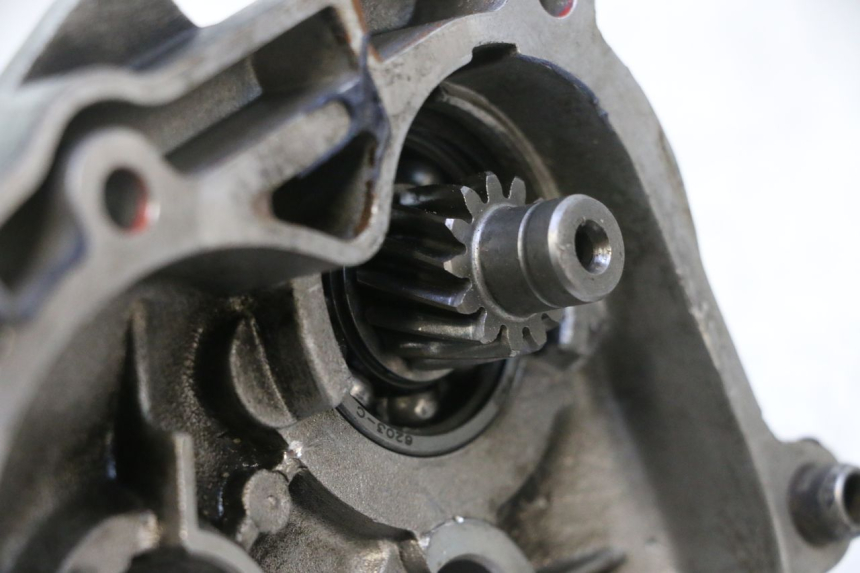 photo de RUEDA TRASERA ENGRANAJES PIAGGIO VESPA PRIMAVERA 2T 50 (2013 - 2018) - Primer plano técnico