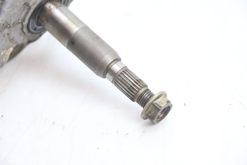 photo de RUEDA TRASERA ENGRANAJES PEUGEOT VIVACITY 50 (2004 - 2009) - Primer plano técnico