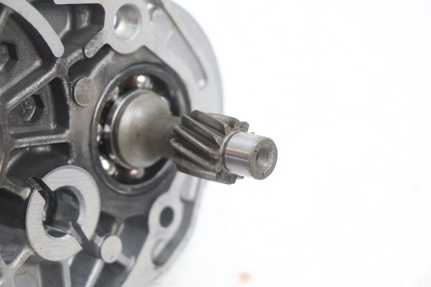 photo de RUEDA TRASERA ENGRANAJES PEUGEOT VIVACITY 50 (2004 - 2009) - Zoom estado de uso