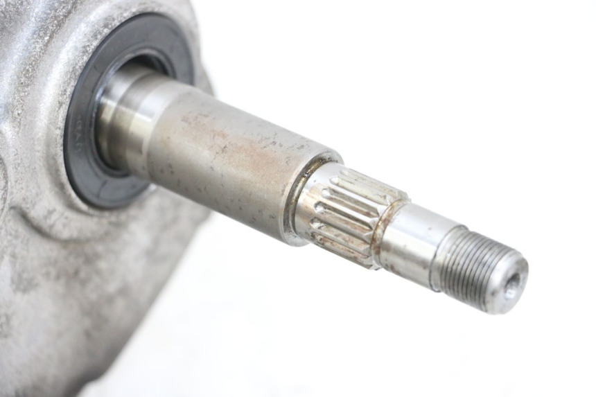 photo de RUEDA TRASERA ENGRANAJES YAMAHA X-MAX XMAX 125 (2010 - 2013) - Otra perspectiva