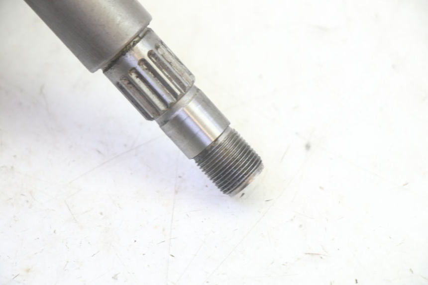 photo de RUEDA TRASERA ENGRANAJES YAMAHA X-MAX XMAX 125 (2010 - 2013) - Primer plano técnico